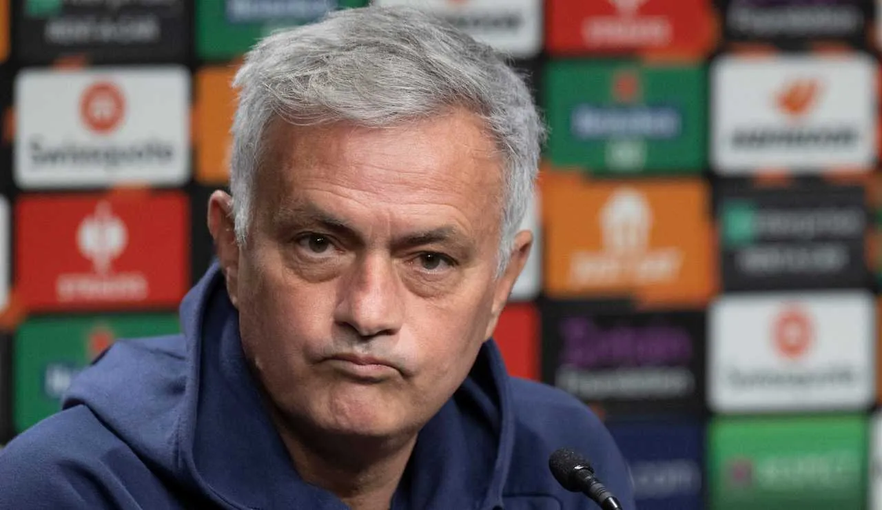 Mourinho: “Orgoglioso dei miei uomini, l’arbitro sembrava spagnolo. Sul futuro…”