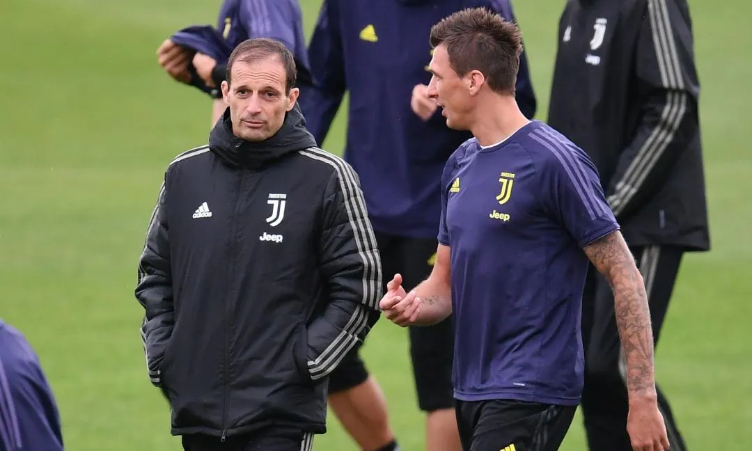 Allegri si commuove vedendo Mandzukic: “Con lui funzionava il contrario. Una volta mi prese in giro e…”