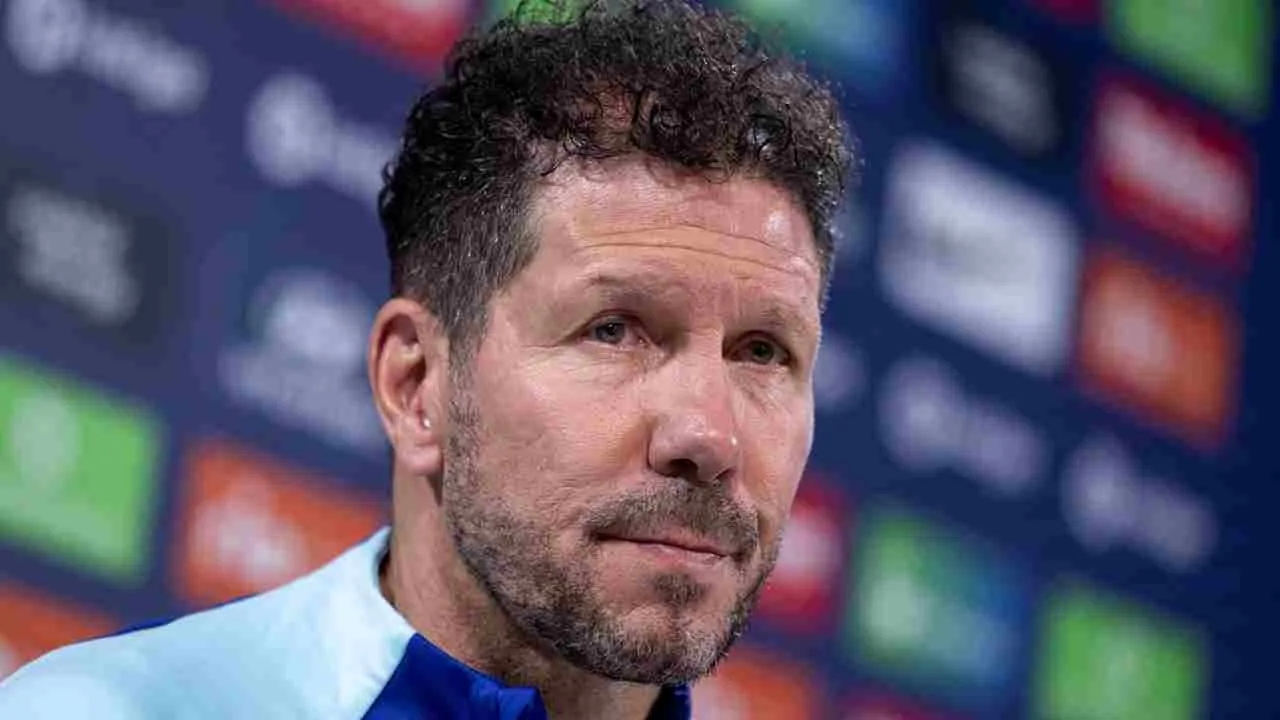 Simeone: “Il migliore è Ancelotti, ma Guardiola fa la cosa più difficile. Su Mou…”