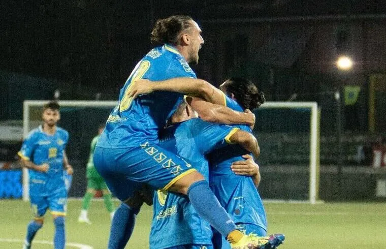 Serie C/B, Torres e Carrarese in vetta. E domani c'è lo scontro diretto...