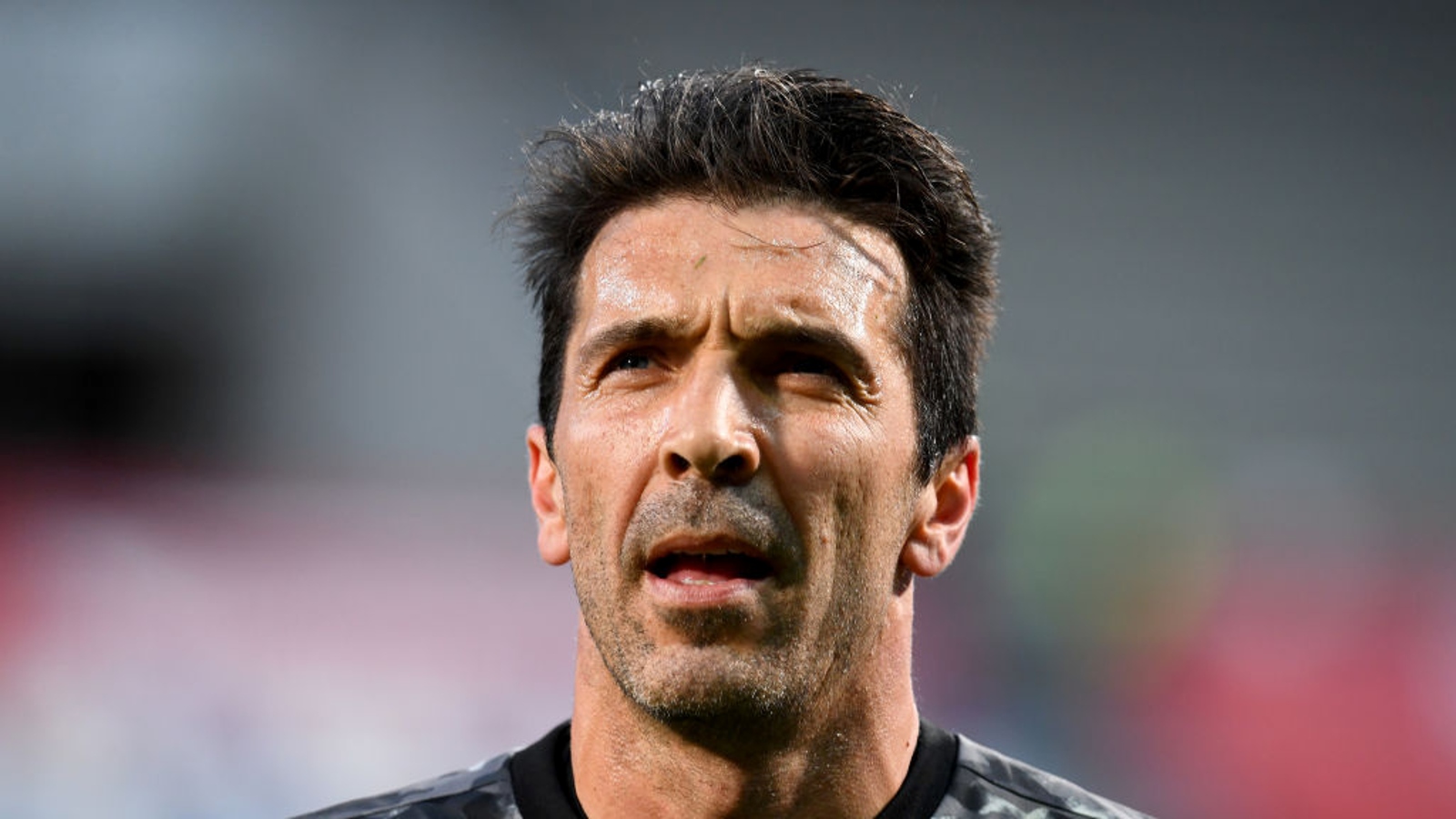 Buffon svela il suo allenatore: “Ho conosciuto poche persone intelligenti come lui. Ha una preparazione eccezionale…”