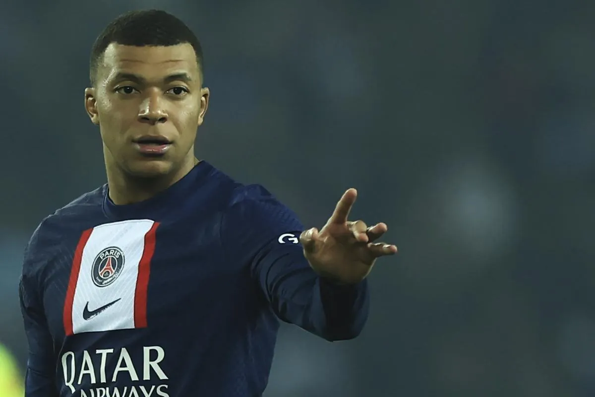 Per Mbappé si muove ancora Macron, è nuovamente un caso politico