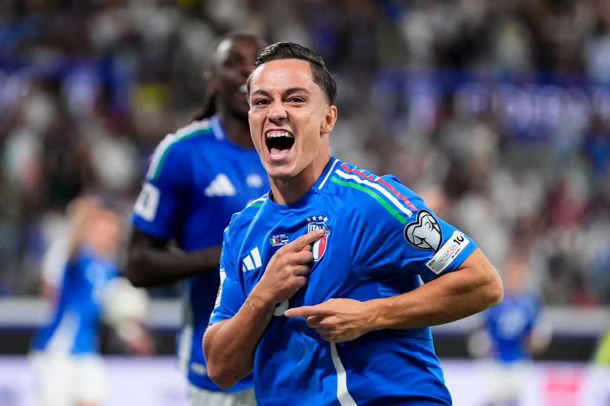 Mercato Roma: Raspadori più Zirkzee, perché Massara punta alla doppia operazione