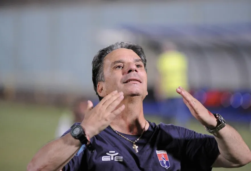 Capuano: “Sono di un altro calcio, prima la parola aveva un peso. Vi racconto quando mi sono autotassato…”