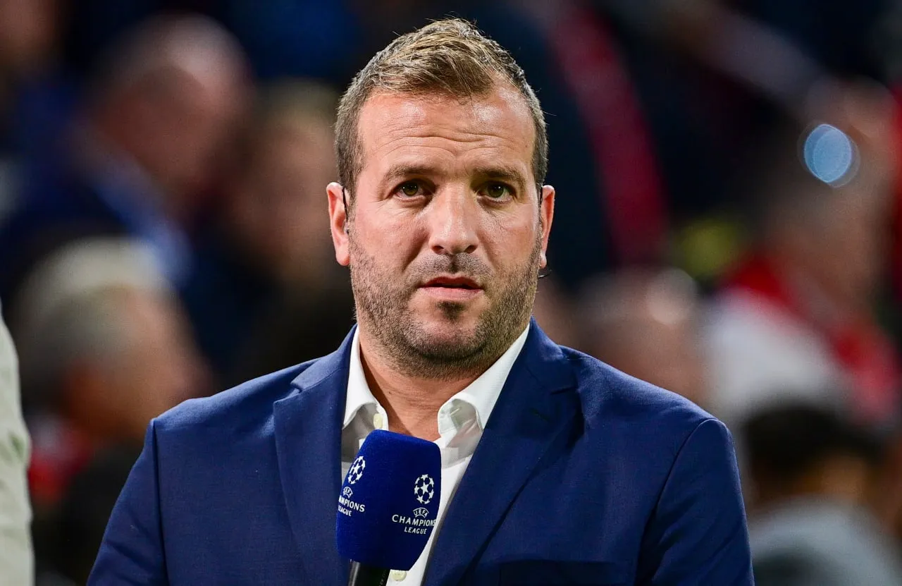 Van der Vaart durissimo sull’Ajax: “Squadra di m***a, non è accettabile che…”