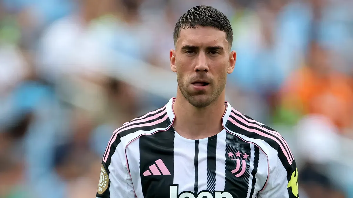 Mercato Juve, per Vlahovic prende corpo pista estera