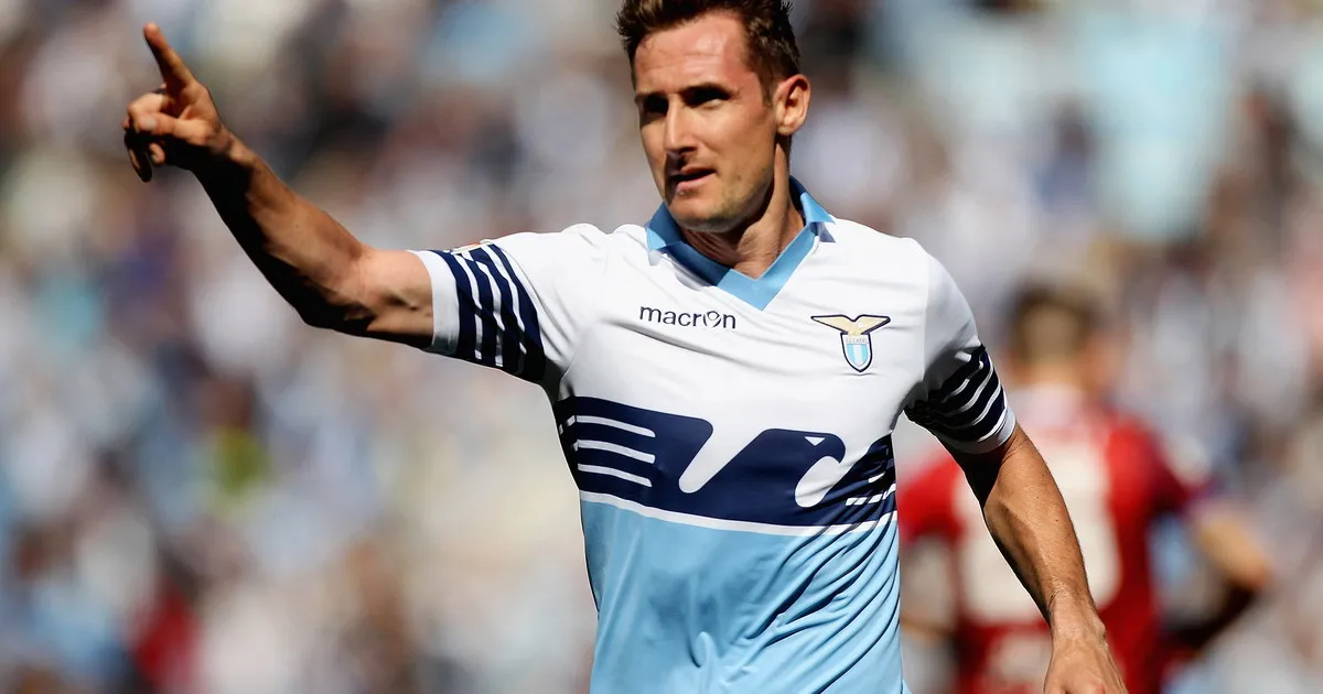 Klose su Milinkovic Savic: “Conoscendolo sono sconvolto, non puoi finire nel deserto. Per due motivi…”
