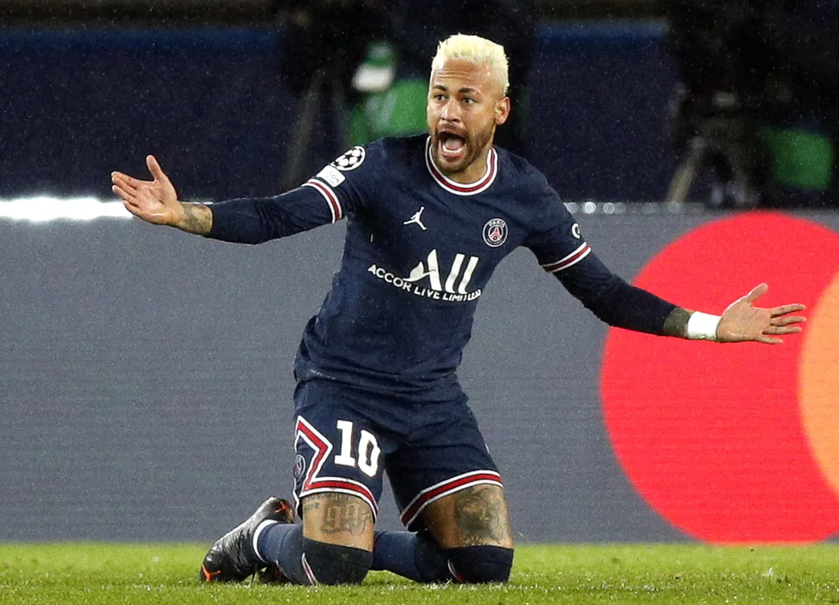 Il PSG fa “festa”, Neymar no: ecco dove l’hanno pizzicato, è ancora polemica. Sul futuro…