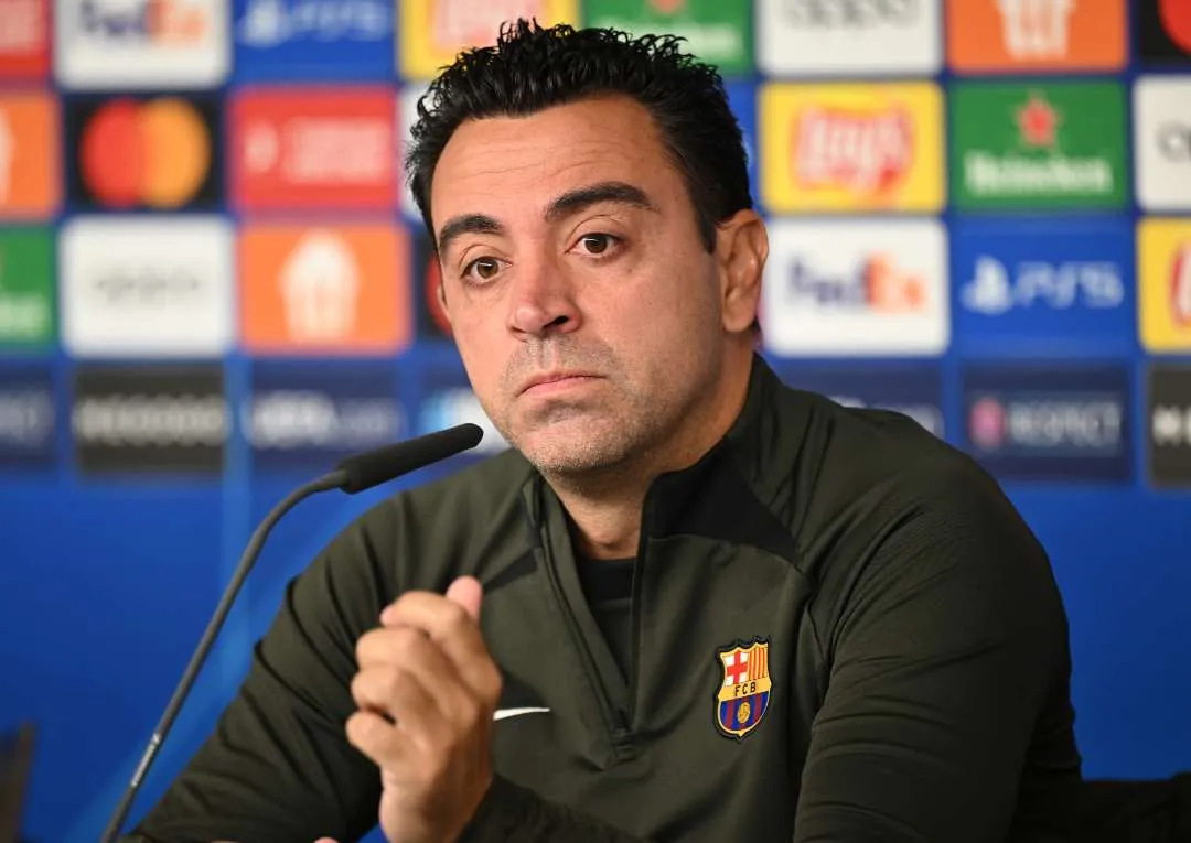 Clamoroso Barcellona: Laporta vuole convincere Xavi a restare, ha promesso il grande colpo nel 2025!