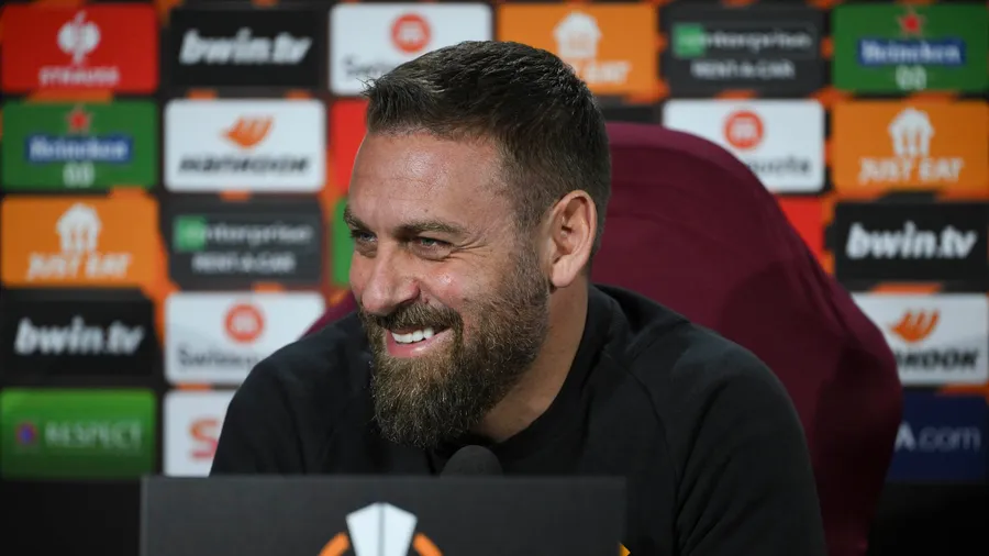 De Rossi spiega: “A volte i giocatori hanno fisse mentali, bisogna fare tutto. Vi dico chi mi ha impressionato”