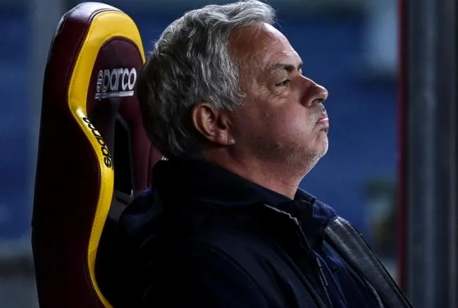 Sveglia o collasso emotivo: le brutte parole di Mou prima del derby. La storia si ripete un anno dopo