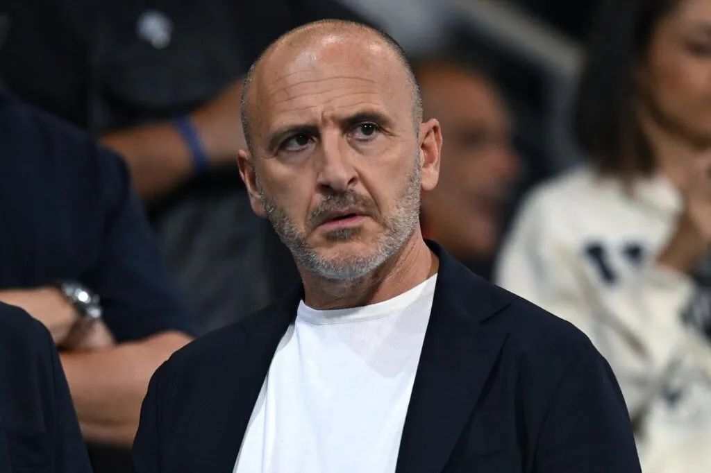 Mercato Inter, svolta sulla fascia: il club si muove per chiudere l’operazione