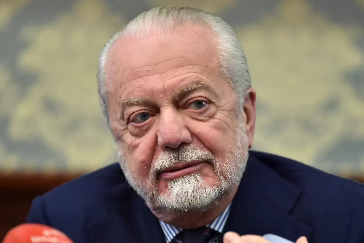 De Laurentiis attacca Zielinski: “Adesso dovrei pure premiarlo?”