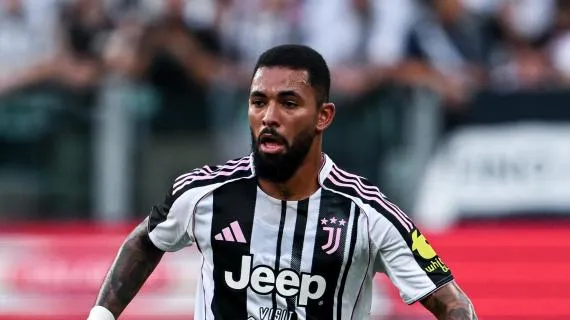 Juve, Douglas Luiz non gioca neanche al Nottingham: ecco perché