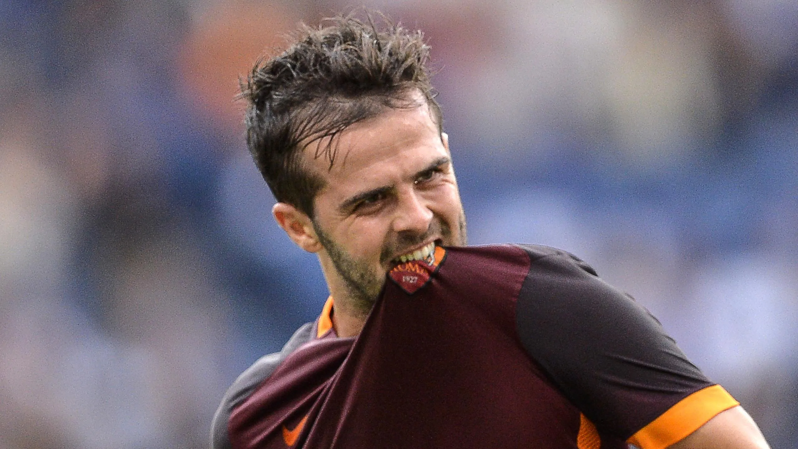 Roma, Pjanic avverte: “Serve tempo, su De Rossi non devono fare l’errore di…”