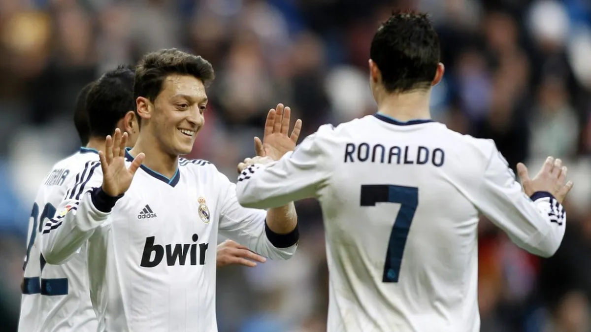 Ozil al Bayern saltò per “colpa” di una donna, anzi di una storia d’amore