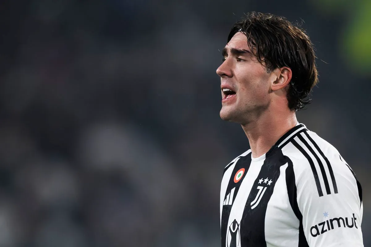 Calciomercato Juve: il procuratore di Vlahovic è a Torino, il club valuta la situazione