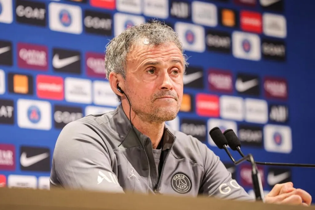 Luis Enrique alza il volume contro i giornalisti: “Fallimento? E’ giusta la traduzione? Cerco di essere educato…”