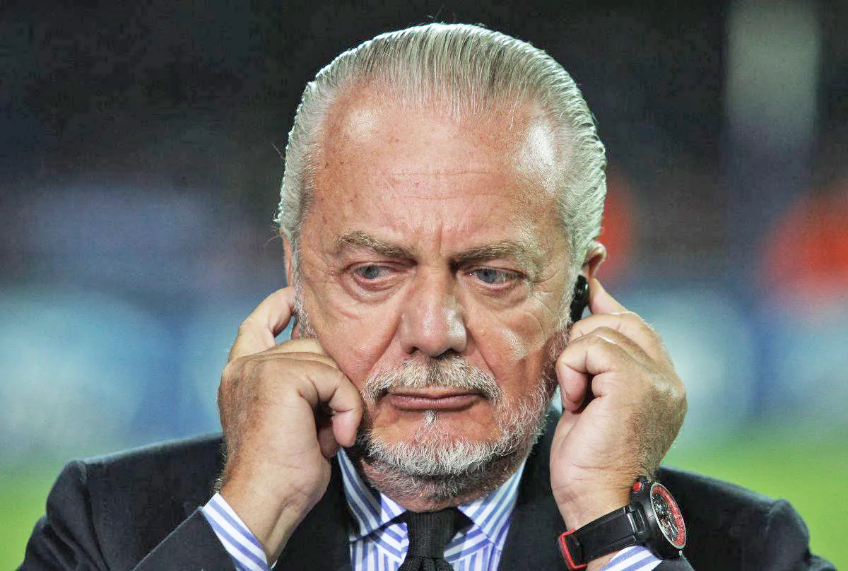 De Laurentiis attacca la Coca Cola: “Rimuovete subito quel giocatore”