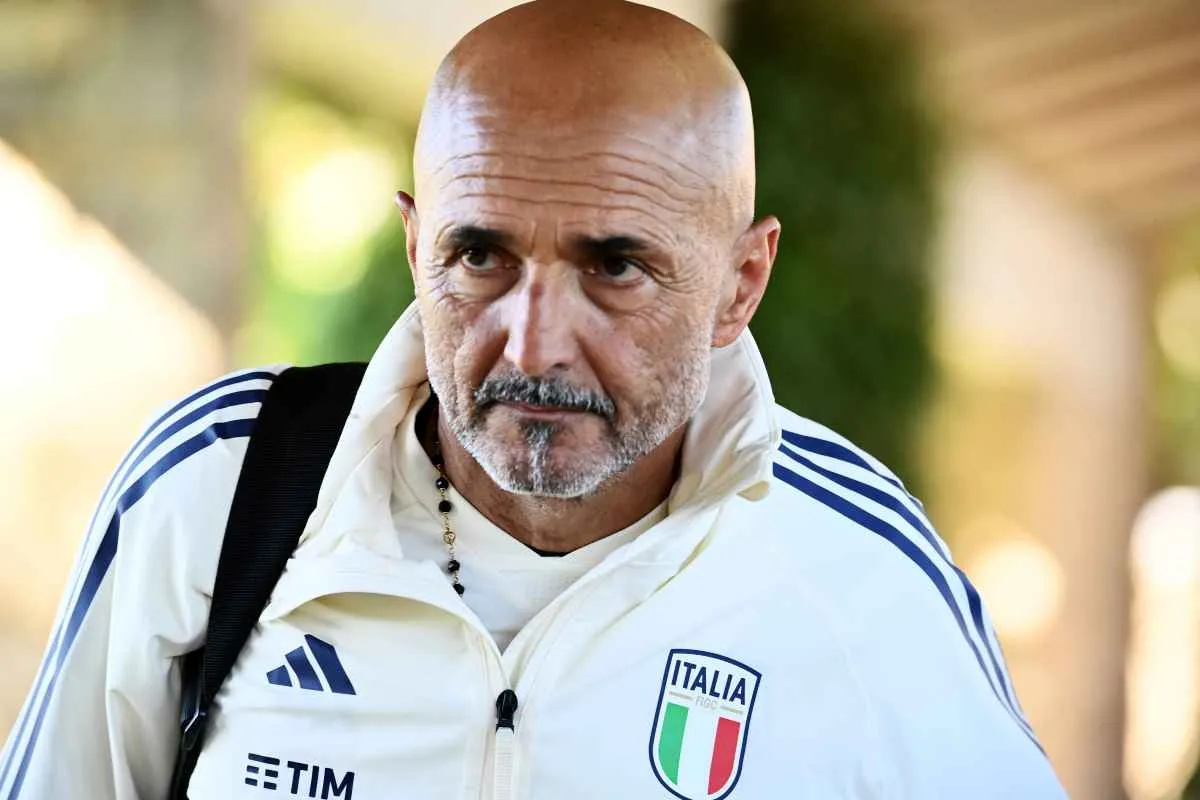 Italia, Caressa non ci sta: “Inaccettabile un campo del genere, adesso deve intervenire…”