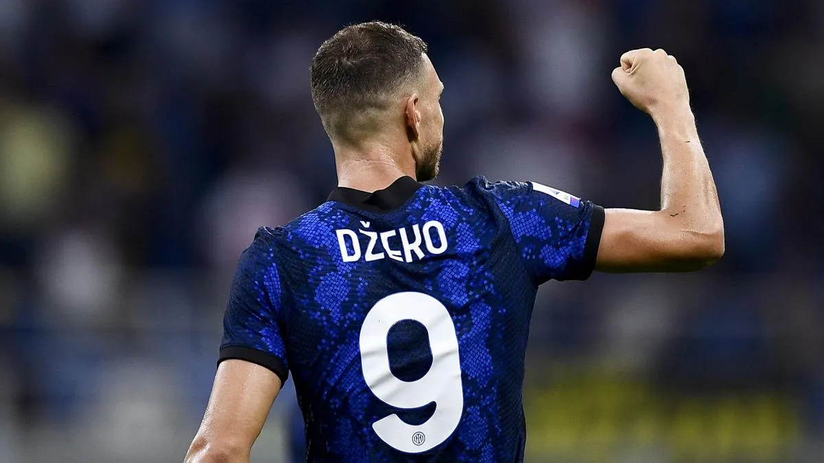 Dzeko ride: “Sì, ne ho 37, io sono così. Rinnovo? Chiedete a…”