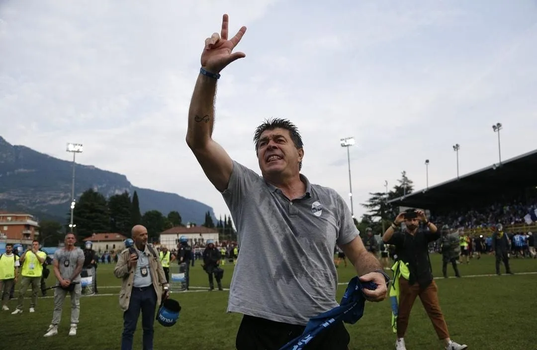 Lecco, Foschi: “Il segreto della vittoria? Una canzone. Riuniti in cerchio, tutti a cantare