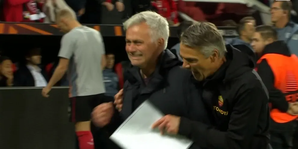 Mou capopopolo in lacrime: “Voglio portare gioia ai romanisti. I ragazzi meritano perché…”